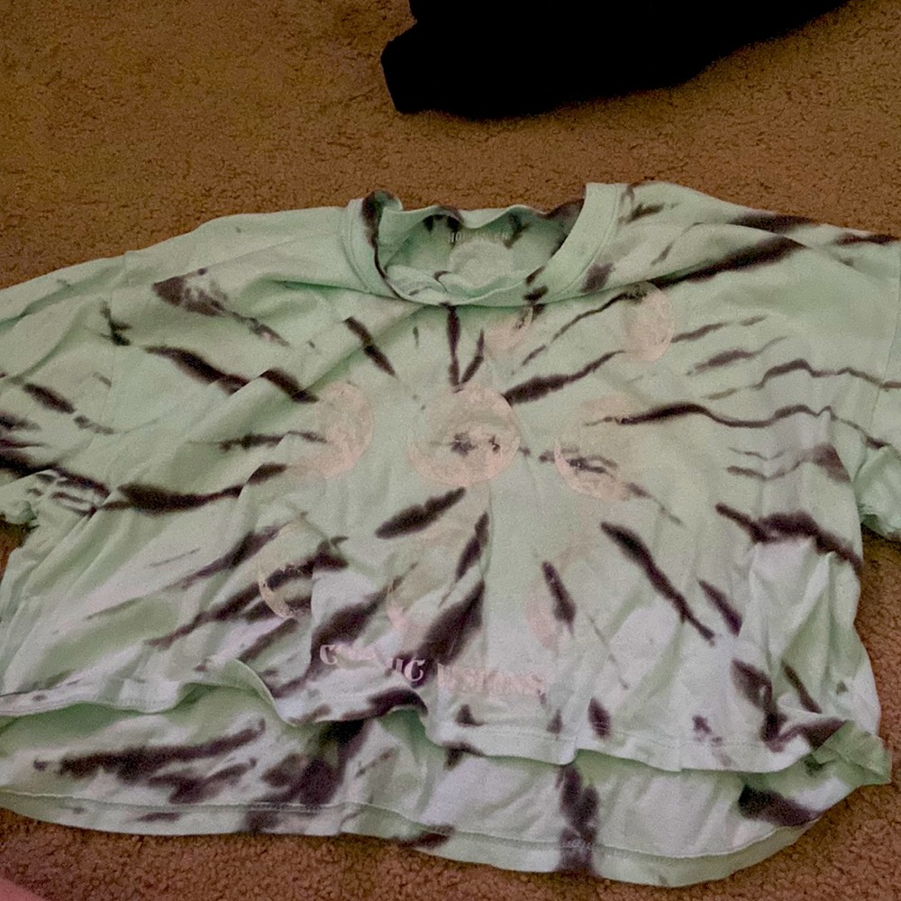 Hollister shirt size medium